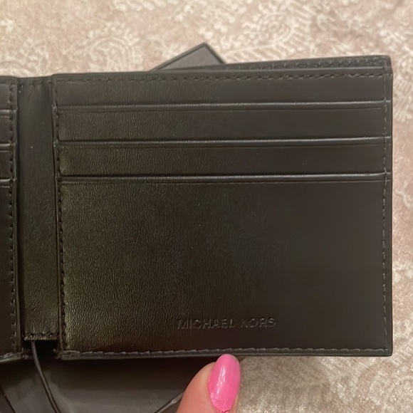 Brand New Michael Kors Men's Wallet Black Logo Jet Set Slim Billfold in Box - Picture 9 of 16
